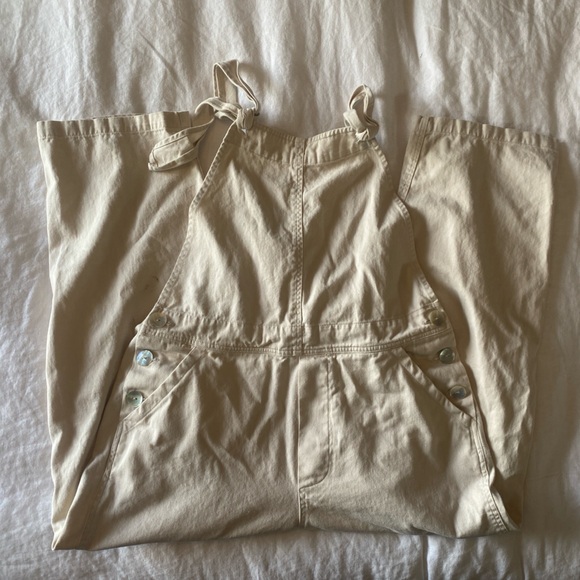 Acacia Cropped Overalls - Picture 4 of 8